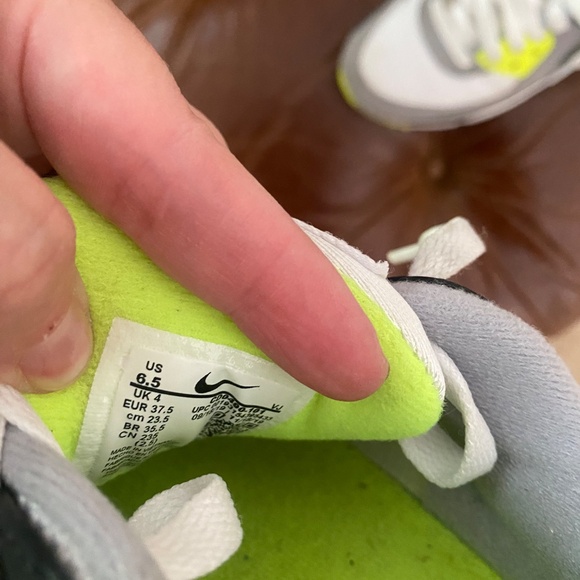 Nike Air Max - Picture 4 of 4